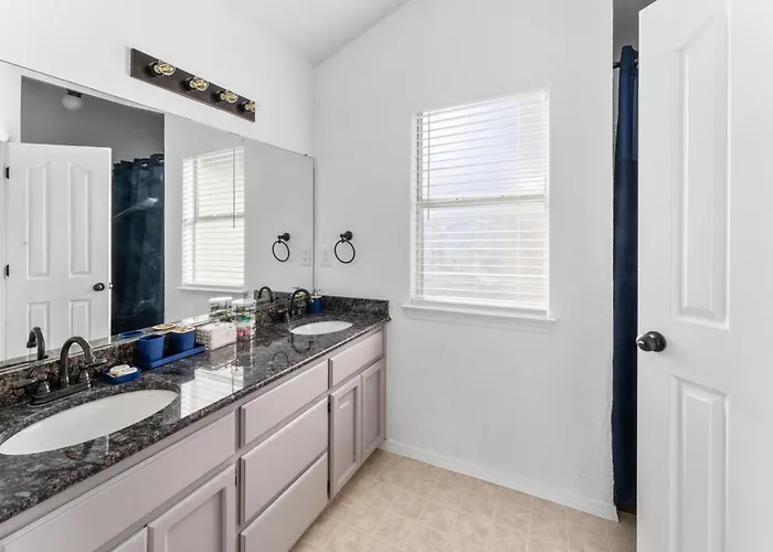 Franklin Luxe Oasis